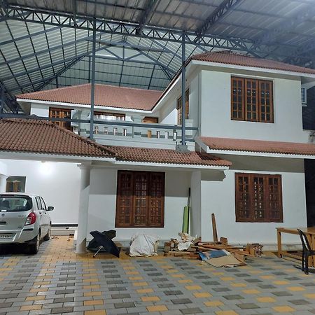 Water Gate Tourist Home And Resorts Mundrothuruth Εξωτερικό φωτογραφία